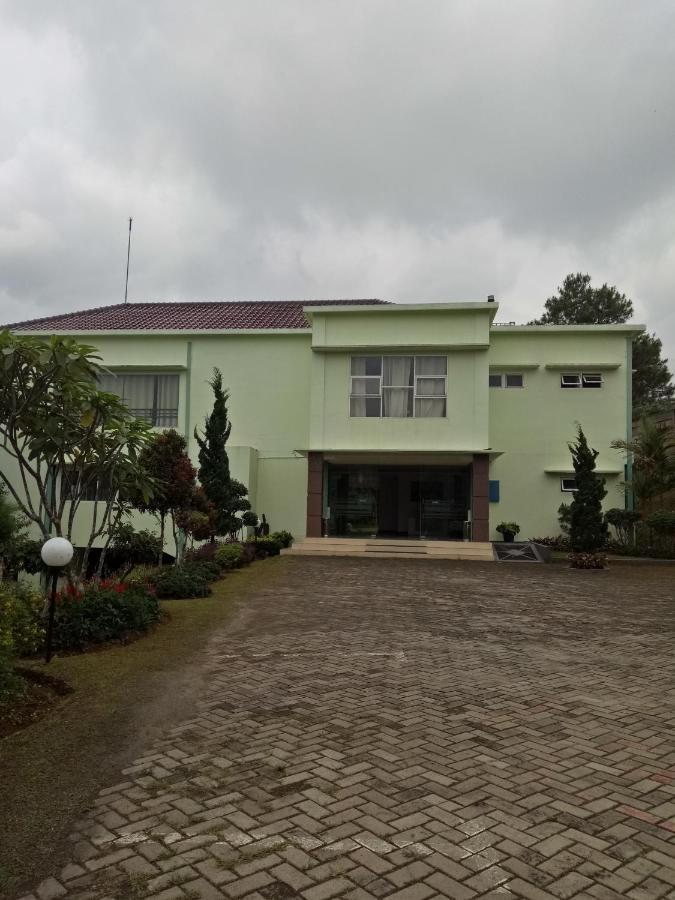 Hotel Graha Widjaja Puncak Exterior foto