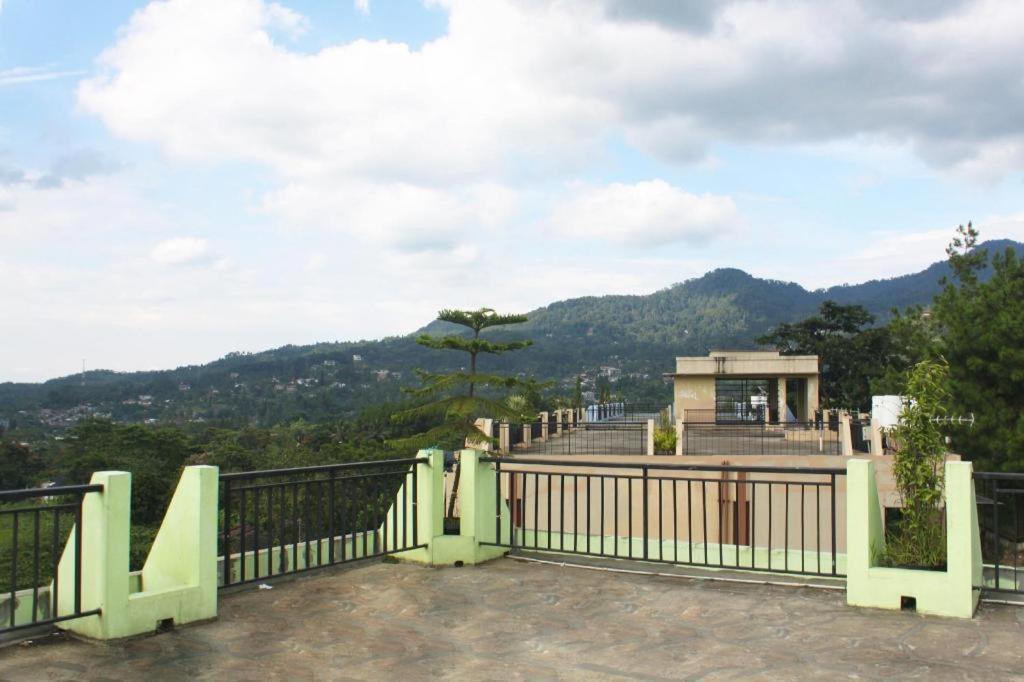 Hotel Graha Widjaja Puncak Exterior foto